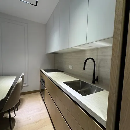 Home34 Apartment *